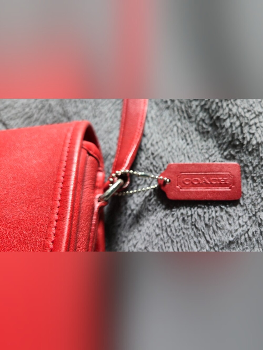 Vintage Coach 9790 City Bag Reissue 2005 Chili Red Like New Crossbody Brass - Picture 3 of 9